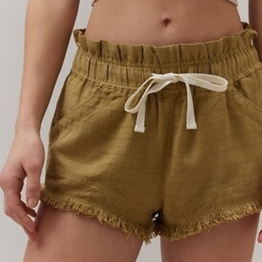 LAST CHANCE! UO Olive Green Shorts